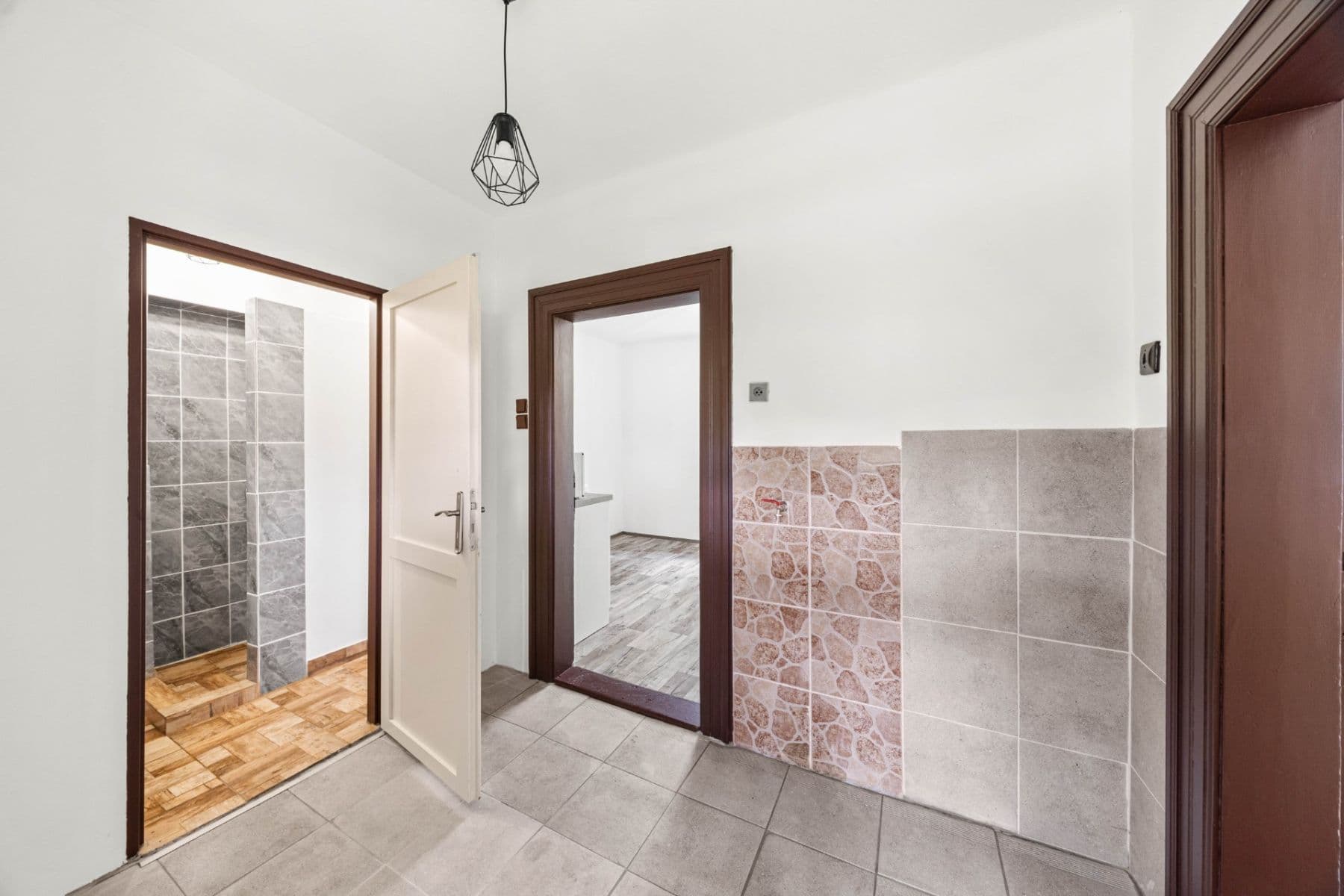 Predaj domu 64 m², pozemek 943 m², Bukovany, Středočeský kraj Predaj domu 64 m², pozemek 943 m², Bukovany, Středočeský kraj