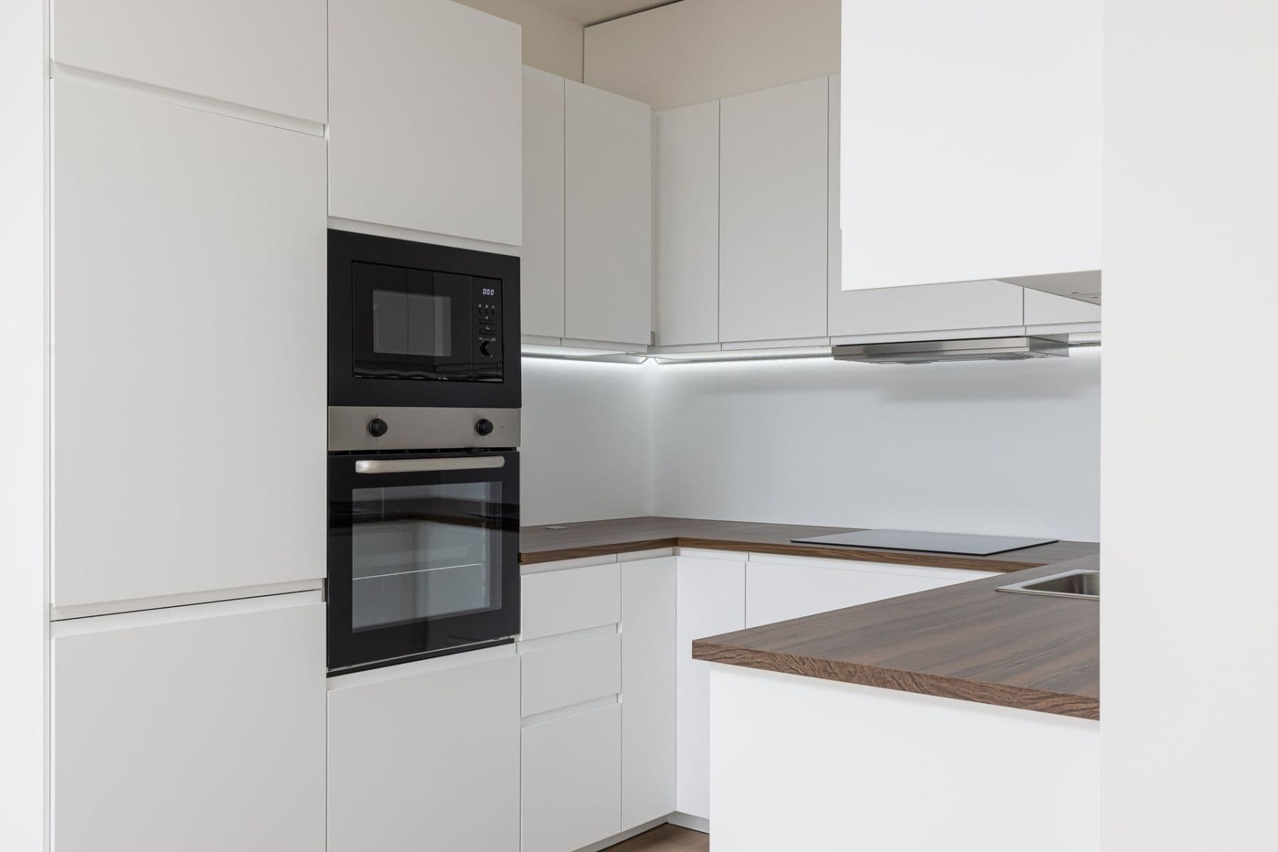 Prenájom bytu 2-izbový 52 m², Waltariho, Praha, Praha Prenájom bytu 2-izbový 52 m², Waltariho, Praha, Praha