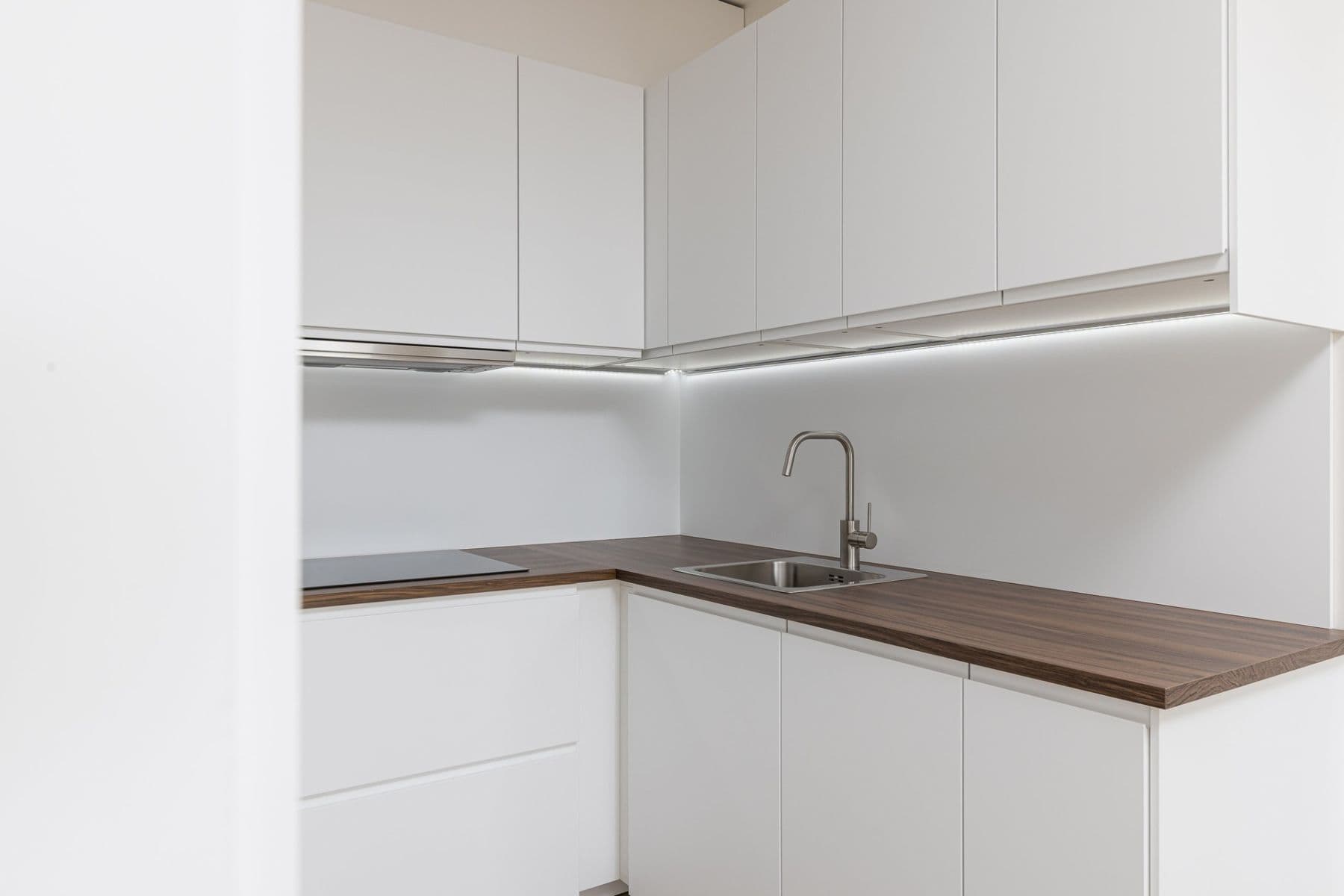 Prenájom bytu 2-izbový 52 m², Waltariho, Praha, Praha Prenájom bytu 2-izbový 52 m², Waltariho, Praha, Praha