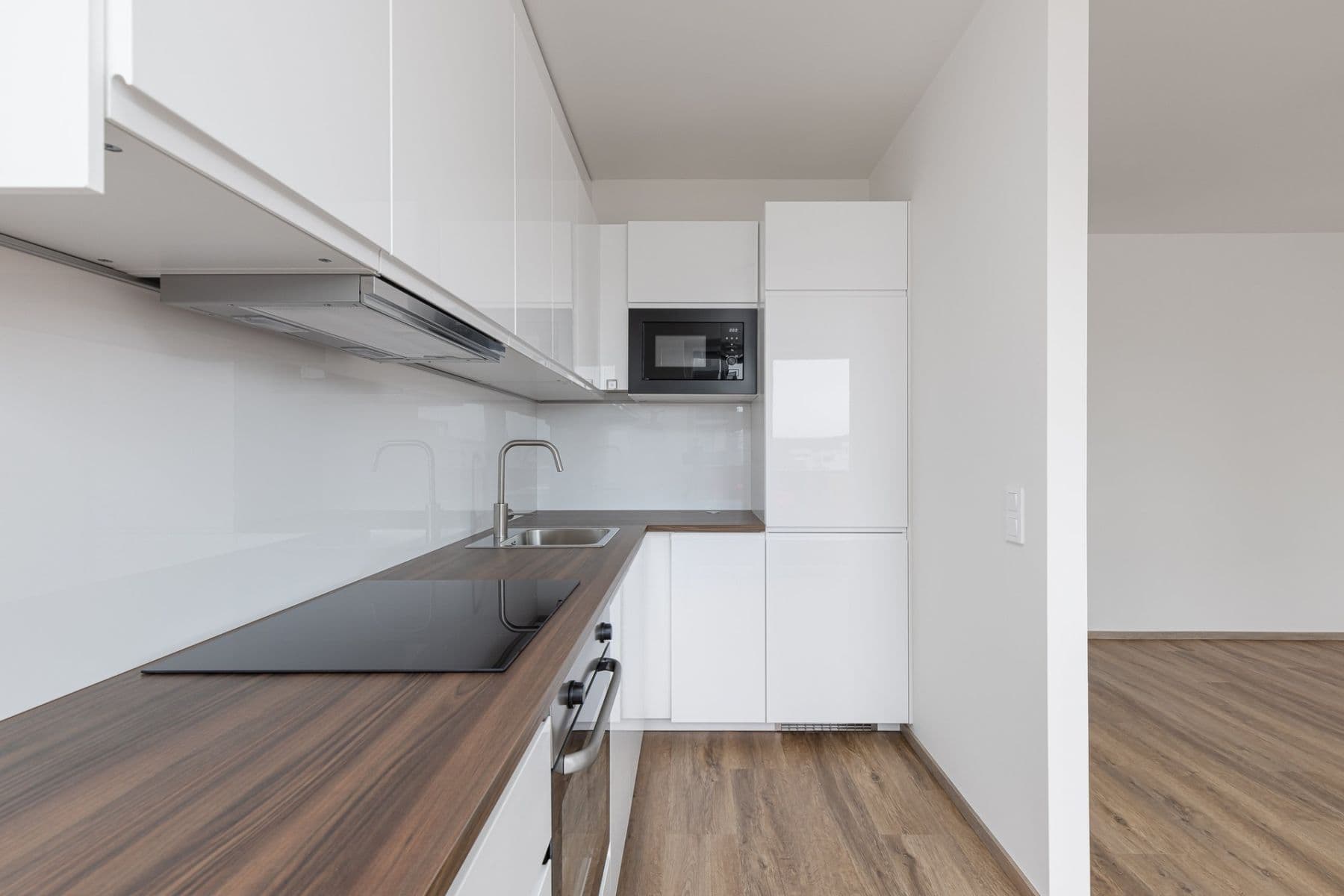 Prenájom bytu 1-izbový 36 m², Waltariho, Praha, Praha Prenájom bytu 1-izbový 36 m², Waltariho, Praha, Praha