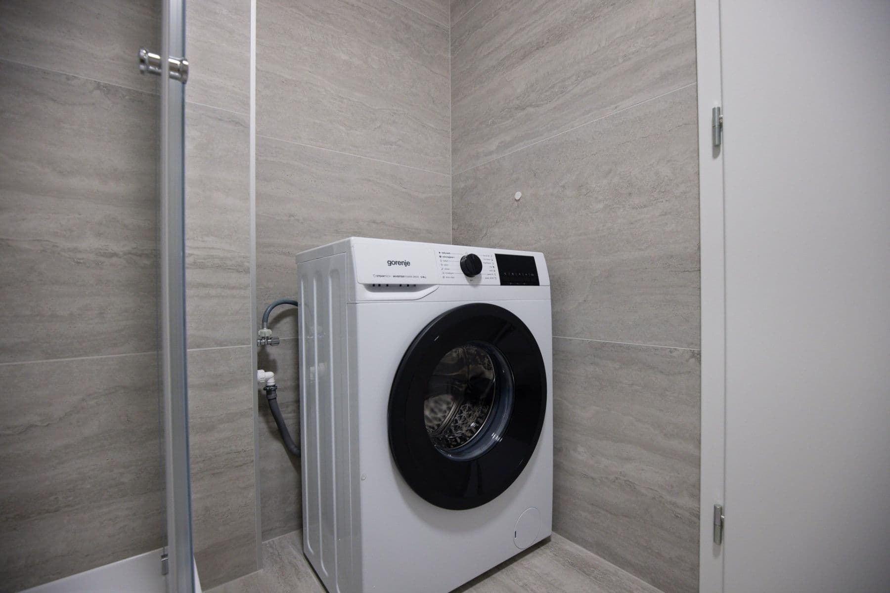 Prenájom bytu 1-izbový 36 m², Waltariho, Praha, Praha Prenájom bytu 1-izbový 36 m², Waltariho, Praha, Praha