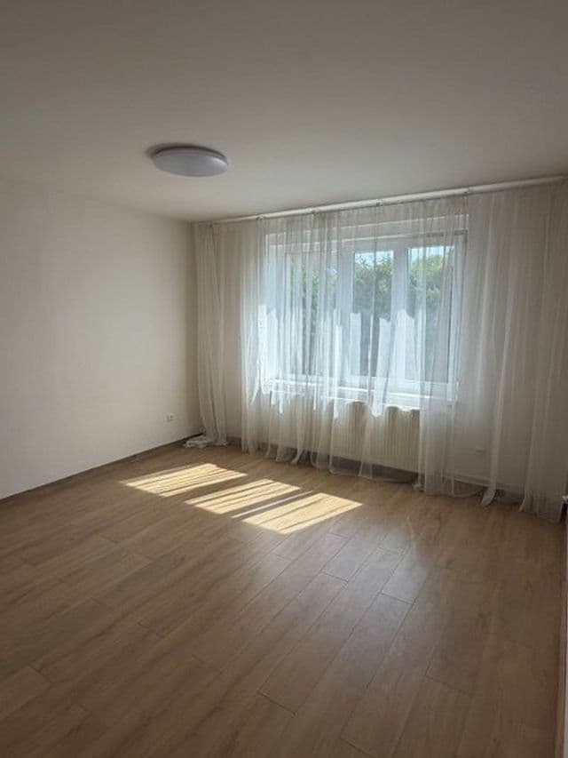 Prenájom domu 120 m², pozemek 300 m², Na Vysoké, Říčany, Středočeský kraj Prenájom domu 120 m², pozemek 300 m², Na Vysoké, Říčany, Středočeský kraj