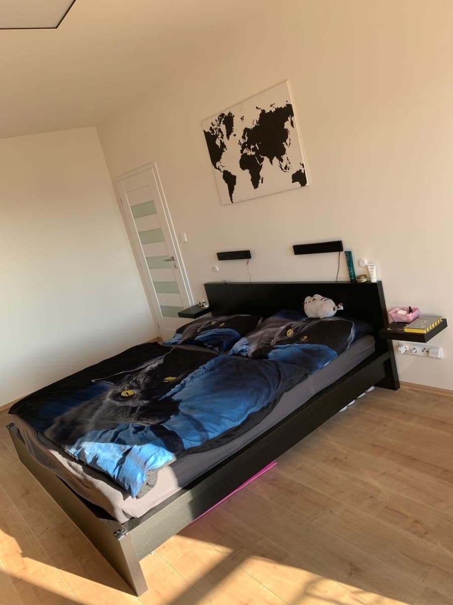 Prenájom bytu 2-izbový 60 m², Chlumčanského, Praha, Praha Prenájom bytu 2-izbový 60 m², Chlumčanského, Praha, Praha