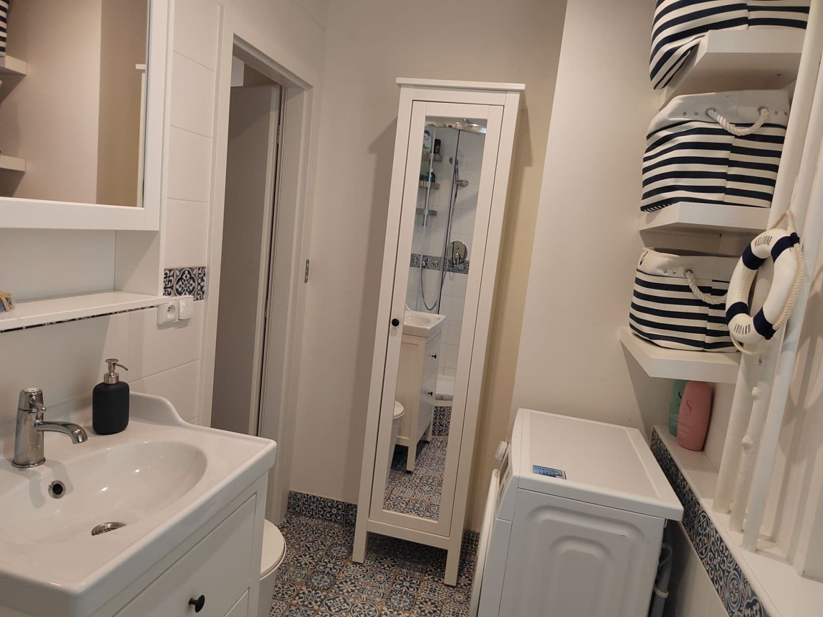 Prenájom bytu 1-izbový 36 m², Kukelská, Praha, Praha Prenájom bytu 1-izbový 36 m², Kukelská, Praha, Praha