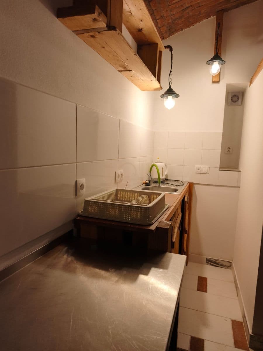 Prenájom nebytového priestoru 25 m², Hartigova, Praha, Praha Prenájom nebytového priestoru 25 m², Hartigova, Praha, Praha