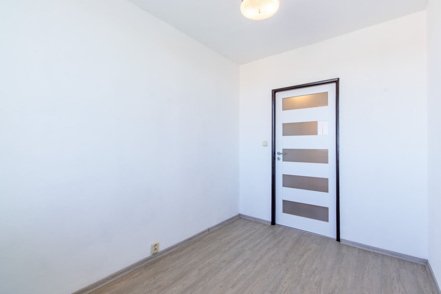Prenájom bytu 4-izbový 68 m², Krakovská, Kralupy nad Vltavou, Středočeský kraj Prenájom bytu 4-izbový 68 m², Krakovská, Kralupy nad Vltavou, Středočeský kraj