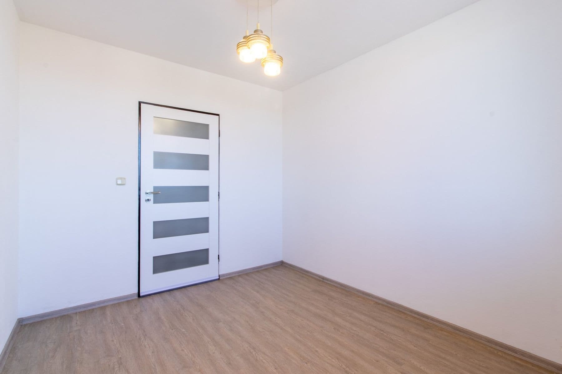 Prenájom bytu 4-izbový 68 m², Krakovská, Kralupy nad Vltavou, Středočeský kraj Prenájom bytu 4-izbový 68 m², Krakovská, Kralupy nad Vltavou, Středočeský kraj