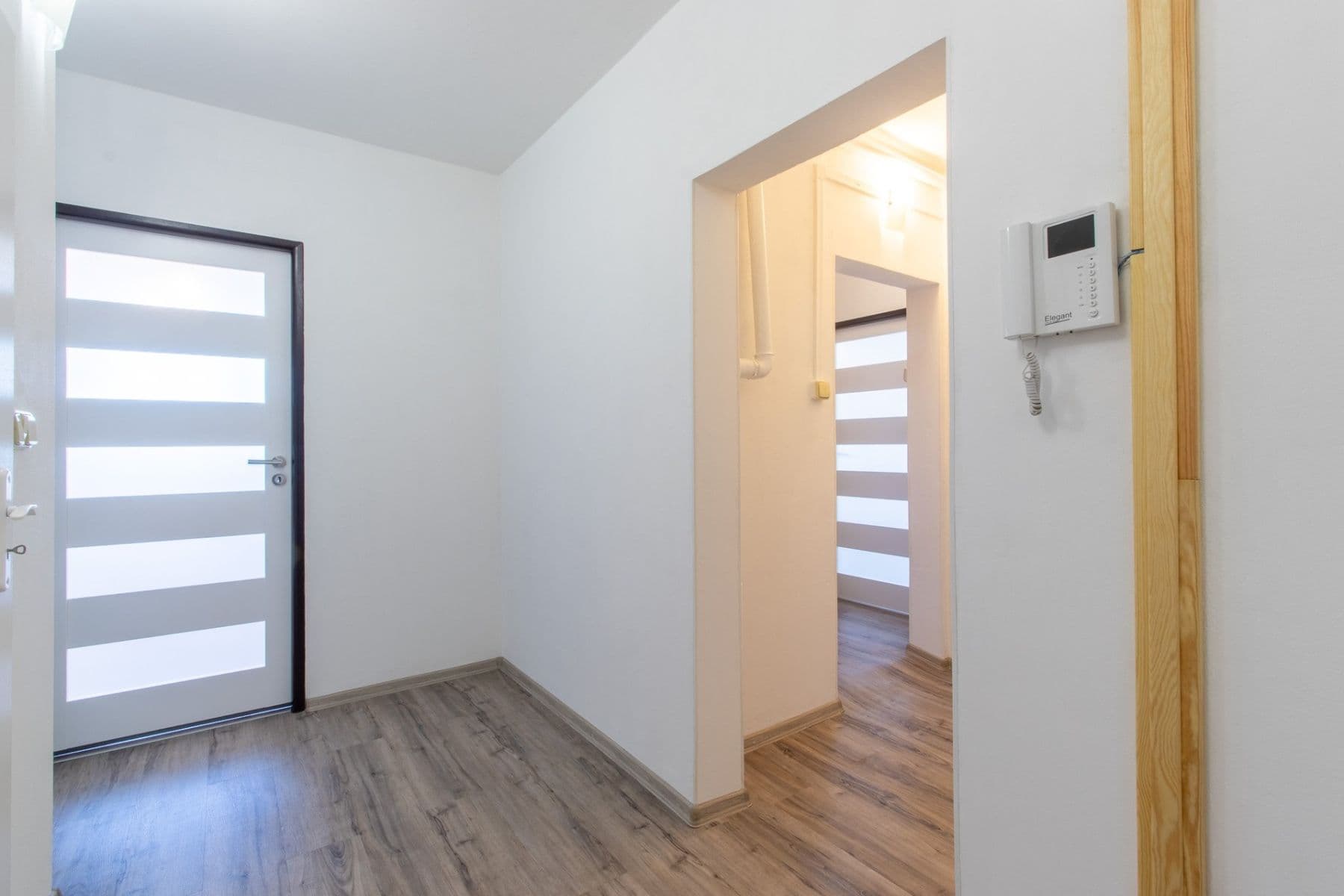 Prenájom bytu 4-izbový 68 m², Krakovská, Kralupy nad Vltavou, Středočeský kraj Prenájom bytu 4-izbový 68 m², Krakovská, Kralupy nad Vltavou, Středočeský kraj