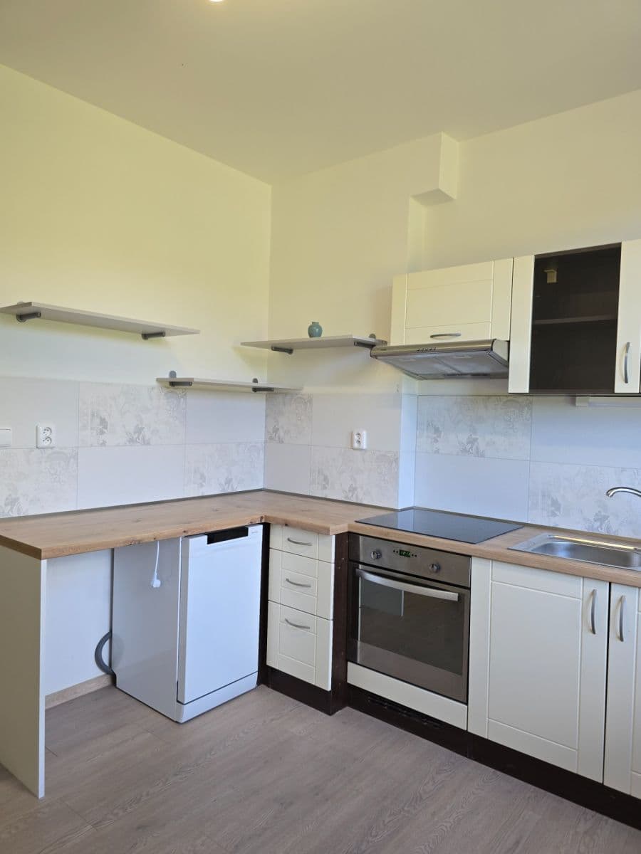 Prenájom bytu 2-izbový 37 m², Tyršova, Brno, Jihomoravský kraj Prenájom bytu 2-izbový 37 m², Tyršova, Brno, Jihomoravský kraj