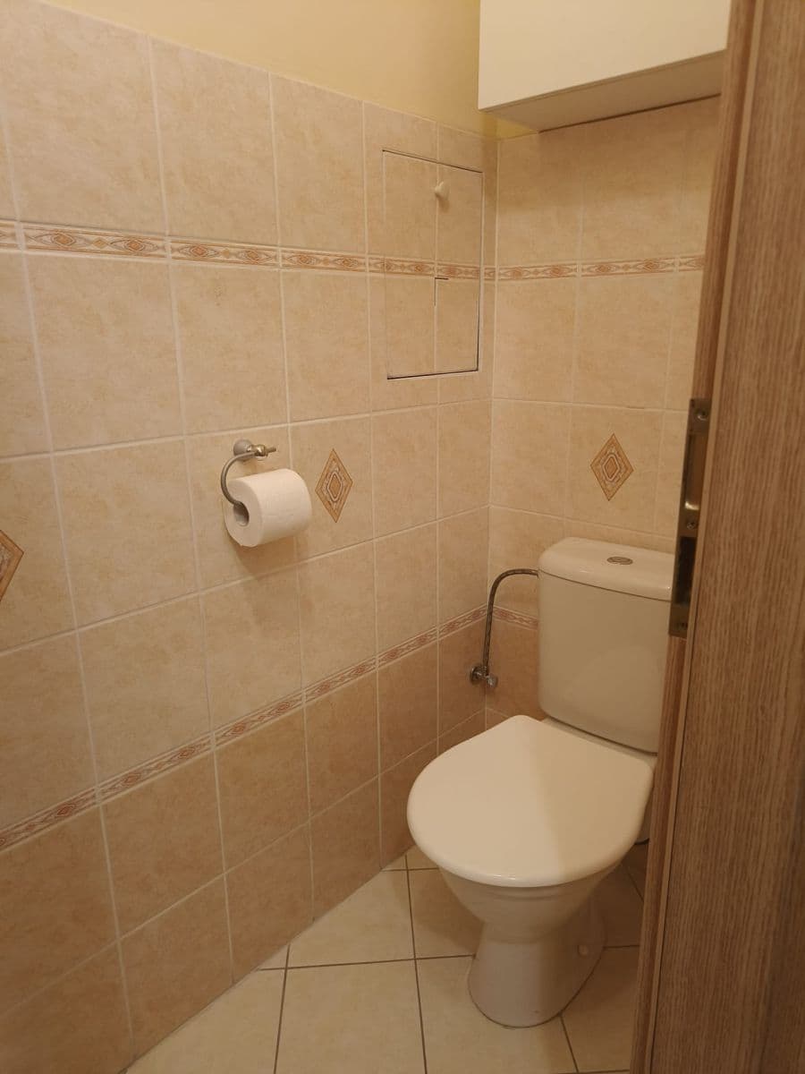 Prenájom bytu 3-izbový 75 m², Chotěšovská, Praha, Praha Prenájom bytu 3-izbový 75 m², Chotěšovská, Praha, Praha