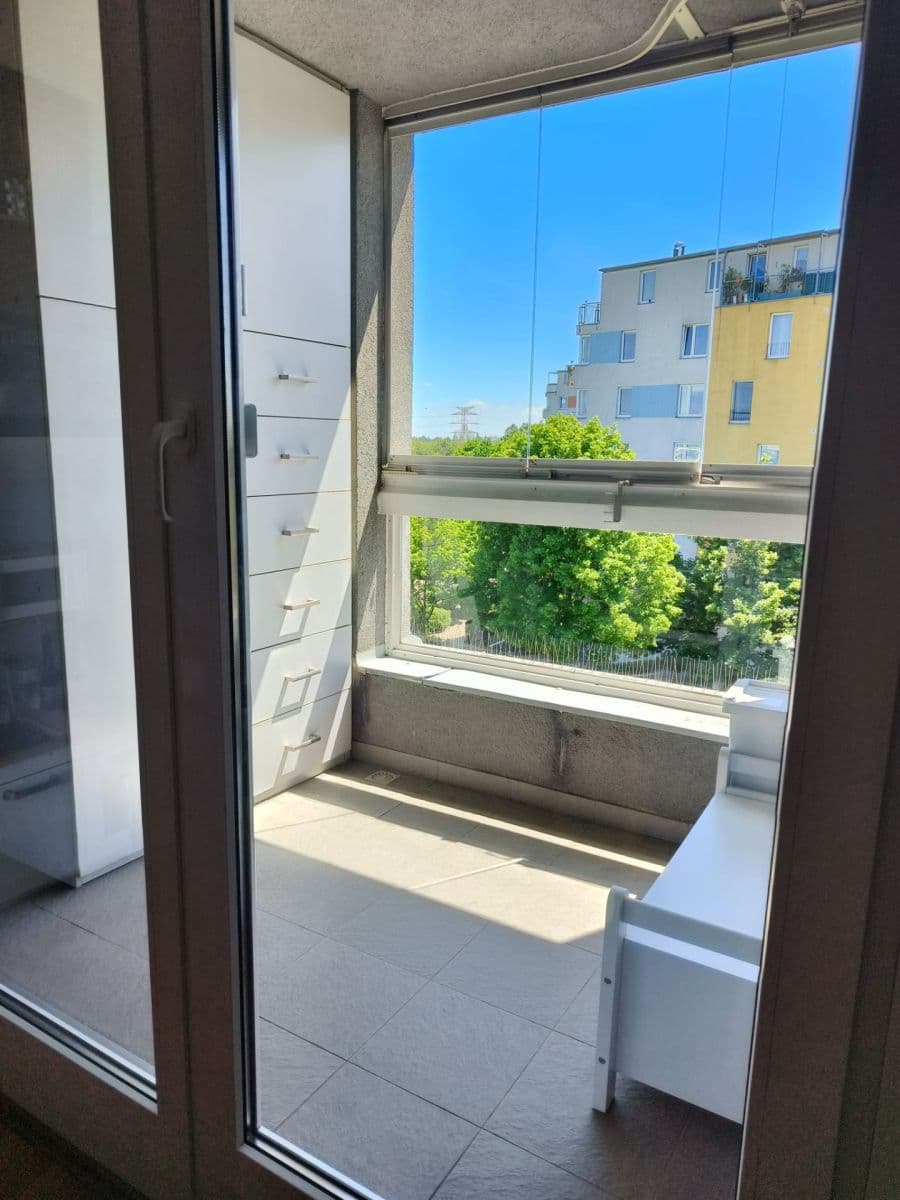 Prenájom bytu 3-izbový 75 m², Chotěšovská, Praha, Praha Prenájom bytu 3-izbový 75 m², Chotěšovská, Praha, Praha