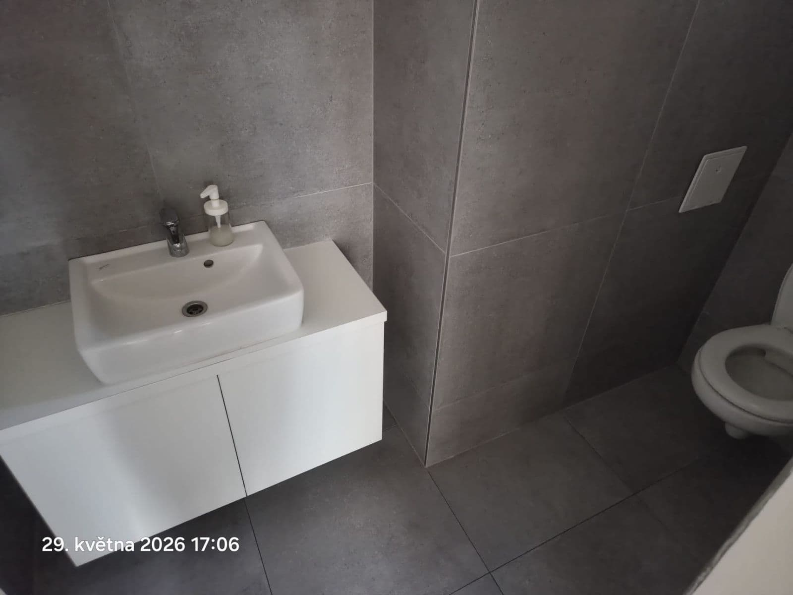 Prenájom bytu 7-izbový 167 m², Purkyňova, Ostrava, Moravskoslezský kraj Prenájom bytu 7-izbový 167 m², Purkyňova, Ostrava, Moravskoslezský kraj