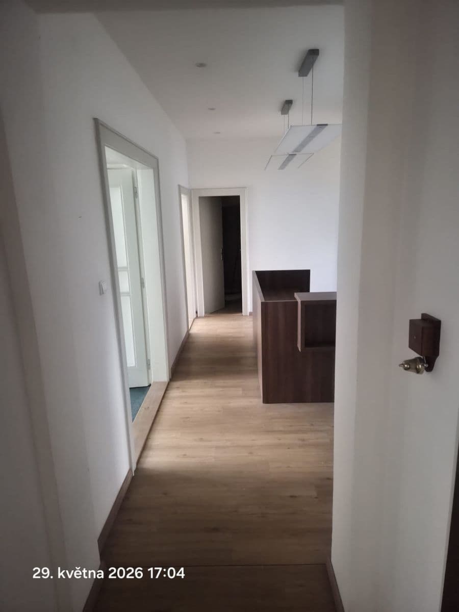 Prenájom bytu 7-izbový 167 m², Purkyňova, Ostrava, Moravskoslezský kraj Prenájom bytu 7-izbový 167 m², Purkyňova, Ostrava, Moravskoslezský kraj