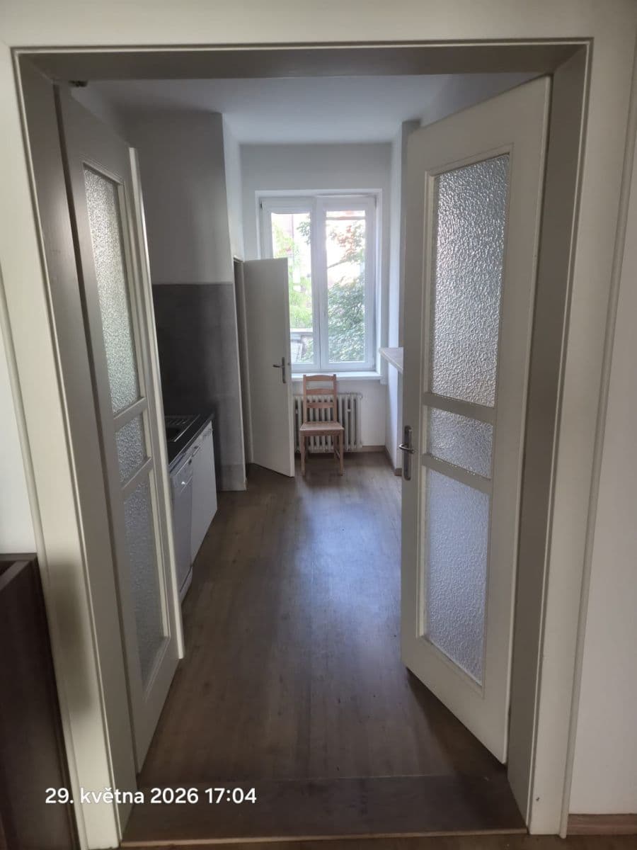 Prenájom bytu 7-izbový 167 m², Purkyňova, Ostrava, Moravskoslezský kraj Prenájom bytu 7-izbový 167 m², Purkyňova, Ostrava, Moravskoslezský kraj