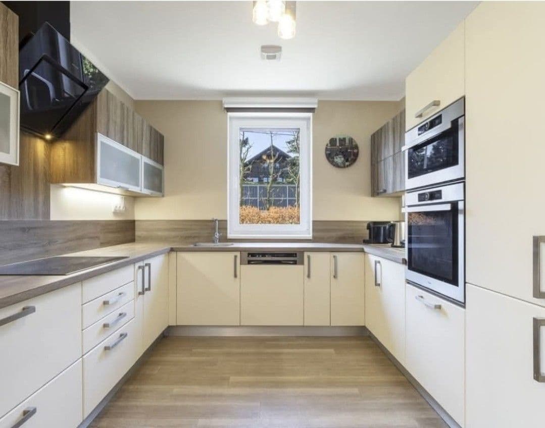 Predaj domu 151 m², pozemek 1.150 m², Ke Stráni, Řitka, Středočeský kraj Predaj domu 151 m², pozemek 1.150 m², Ke Stráni, Řitka, Středočeský kraj