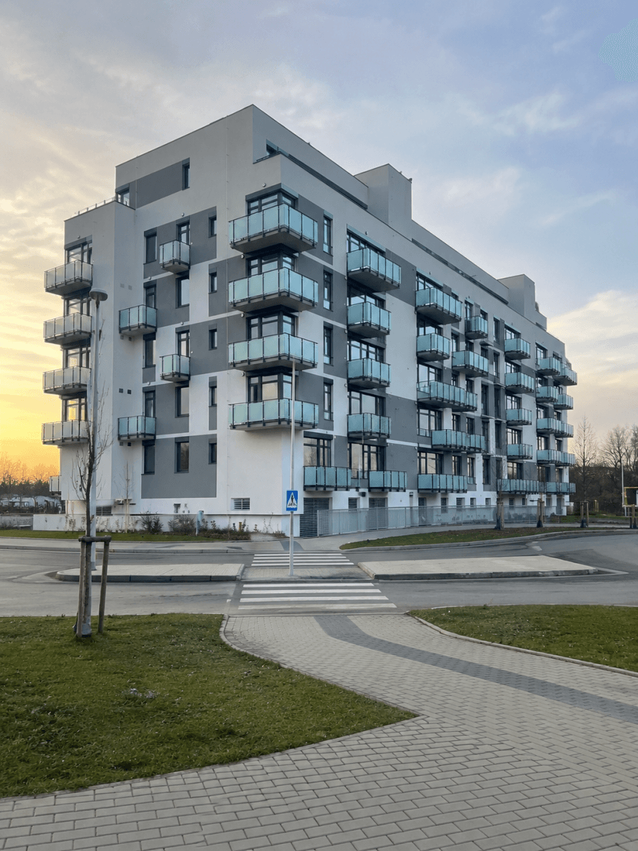 Prenájom bytu 1-izbový 34 m², Americká, Kladno, Středočeský kraj Prenájom bytu 1-izbový 34 m², Americká, Kladno, Středočeský kraj