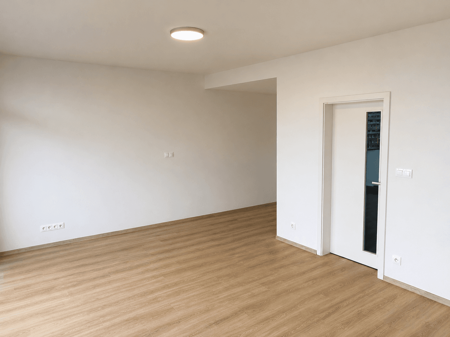 Prenájom bytu 1-izbový 34 m², Americká, Kladno, Středočeský kraj Prenájom bytu 1-izbový 34 m², Americká, Kladno, Středočeský kraj