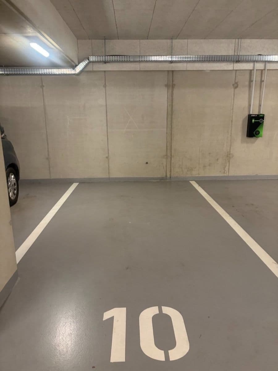 Prenájom bytu 3-izbový 73 m², Pod Jalovým dvorem, Praha, Praha Prenájom bytu 3-izbový 73 m², Pod Jalovým dvorem, Praha, Praha