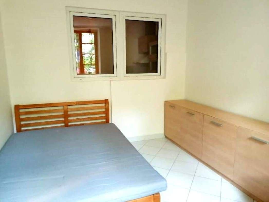 Prenájom bytu 1-izbový 32 m², Gutova, Praha, Praha Prenájom bytu 1-izbový 32 m², Gutova, Praha, Praha
