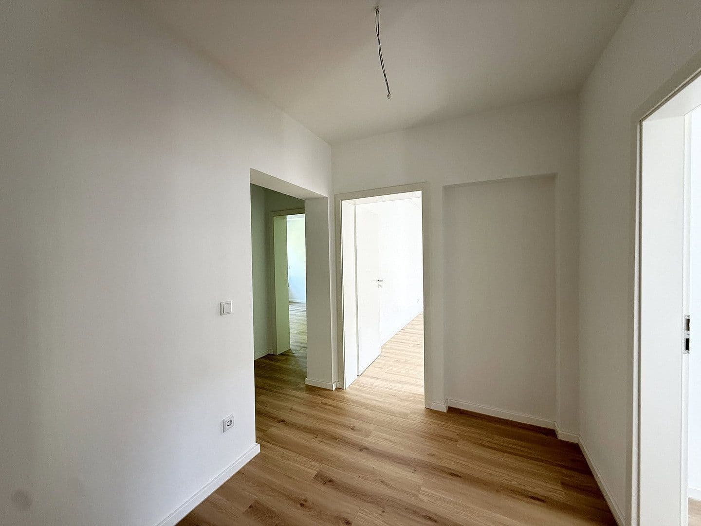 Prenájom bytu 3-izbový 81 m², Ackerstraße 9, Oberhausen, Severné Porýnie - Westfálsko Prenájom bytu 3-izbový 81 m², Ackerstraße 9, Oberhausen, Severné Porýnie - Westfálsko
