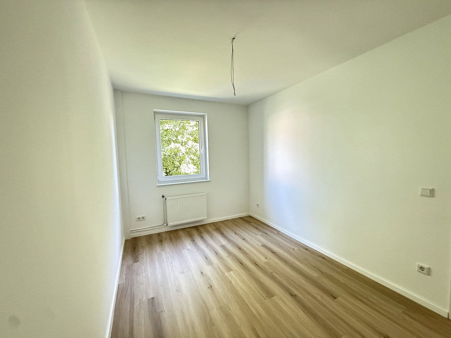 Prenájom bytu 3-izbový 81 m², Ackerstraße 9, Oberhausen, Severné Porýnie - Westfálsko Prenájom bytu 3-izbový 81 m², Ackerstraße 9, Oberhausen, Severné Porýnie - Westfálsko