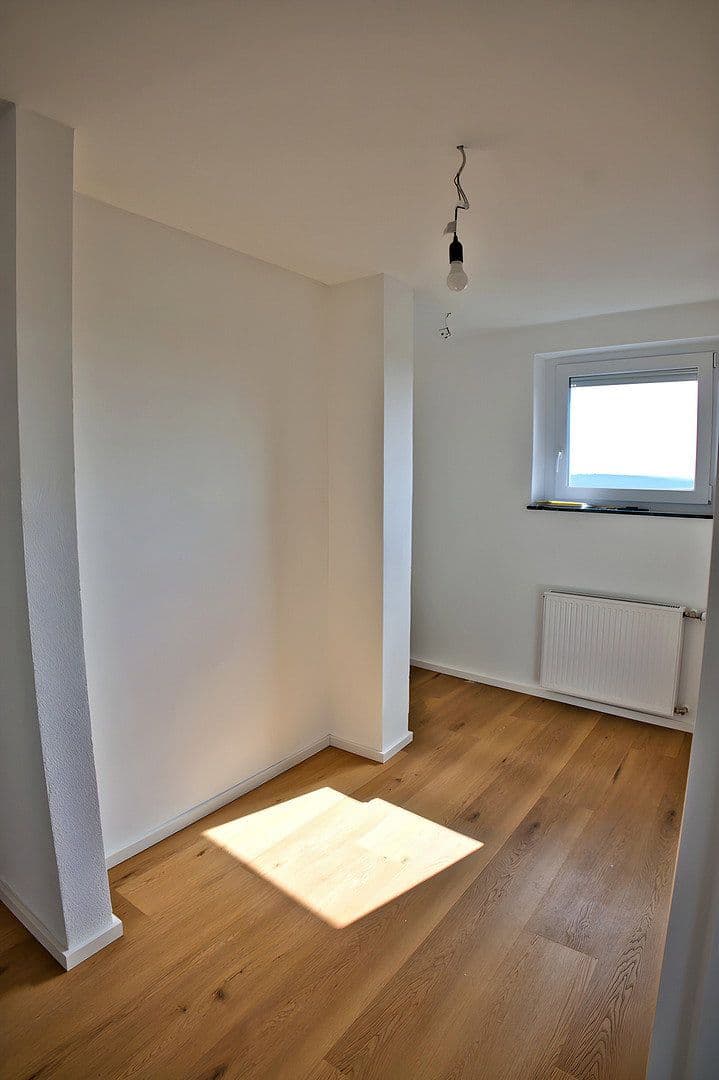 Prenájom bytu 3-izbový 81 m², Albrecht-Dürer-Straße 13, Heidenheim an der Brenz, Bádensko-Wurttembersko Prenájom bytu 3-izbový 81 m², Albrecht-Dürer-Straße 13, Heidenheim an der Brenz, Bádensko-Wurttembersko