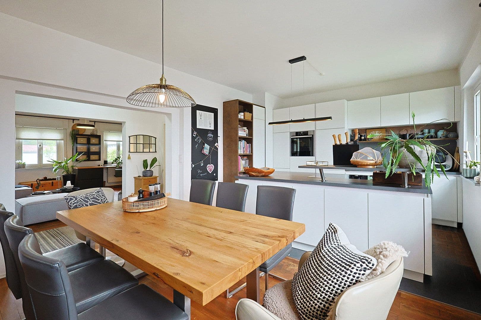 Predaj bytu 3-izbový 130 m², Donaueschingen, Bádensko-Wurttembersko Predaj bytu 3-izbový 130 m², Donaueschingen, Bádensko-Wurttembersko