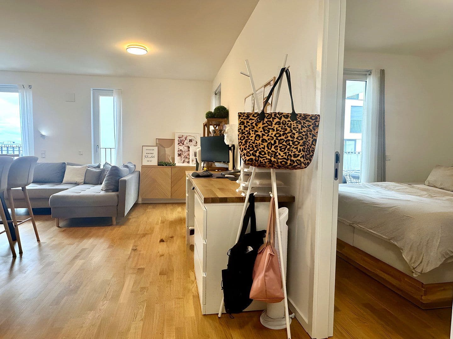 Prenájom bytu 2-izbový 56 m², Rathausgasse 13, Schönefeld, Brandenbursko Prenájom bytu 2-izbový 56 m², Rathausgasse 13, Schönefeld, Brandenbursko