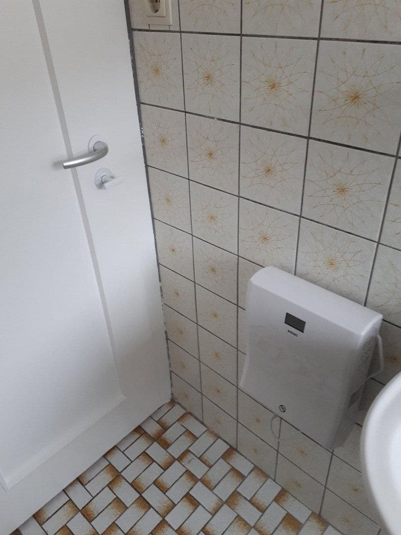 Prenájom bytu 3-izbový 60 m², Oberndorf am Neckar, Bádensko-Wurttembersko Prenájom bytu 3-izbový 60 m², Oberndorf am Neckar, Bádensko-Wurttembersko