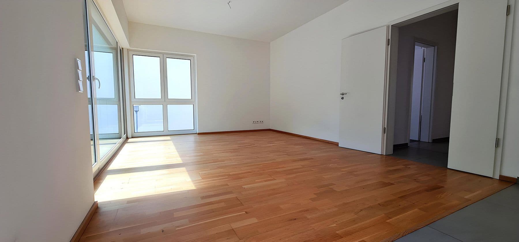 Prenájom bytu 2-izbový 72 m², Am Gutspark 2, Berlin, Berlín Prenájom bytu 2-izbový 72 m², Am Gutspark 2, Berlin, Berlín