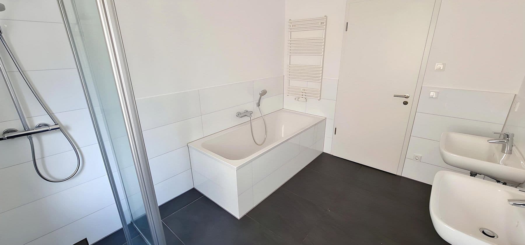 Prenájom bytu 2-izbový 72 m², Am Gutspark 2, Berlin, Berlín Prenájom bytu 2-izbový 72 m², Am Gutspark 2, Berlin, Berlín