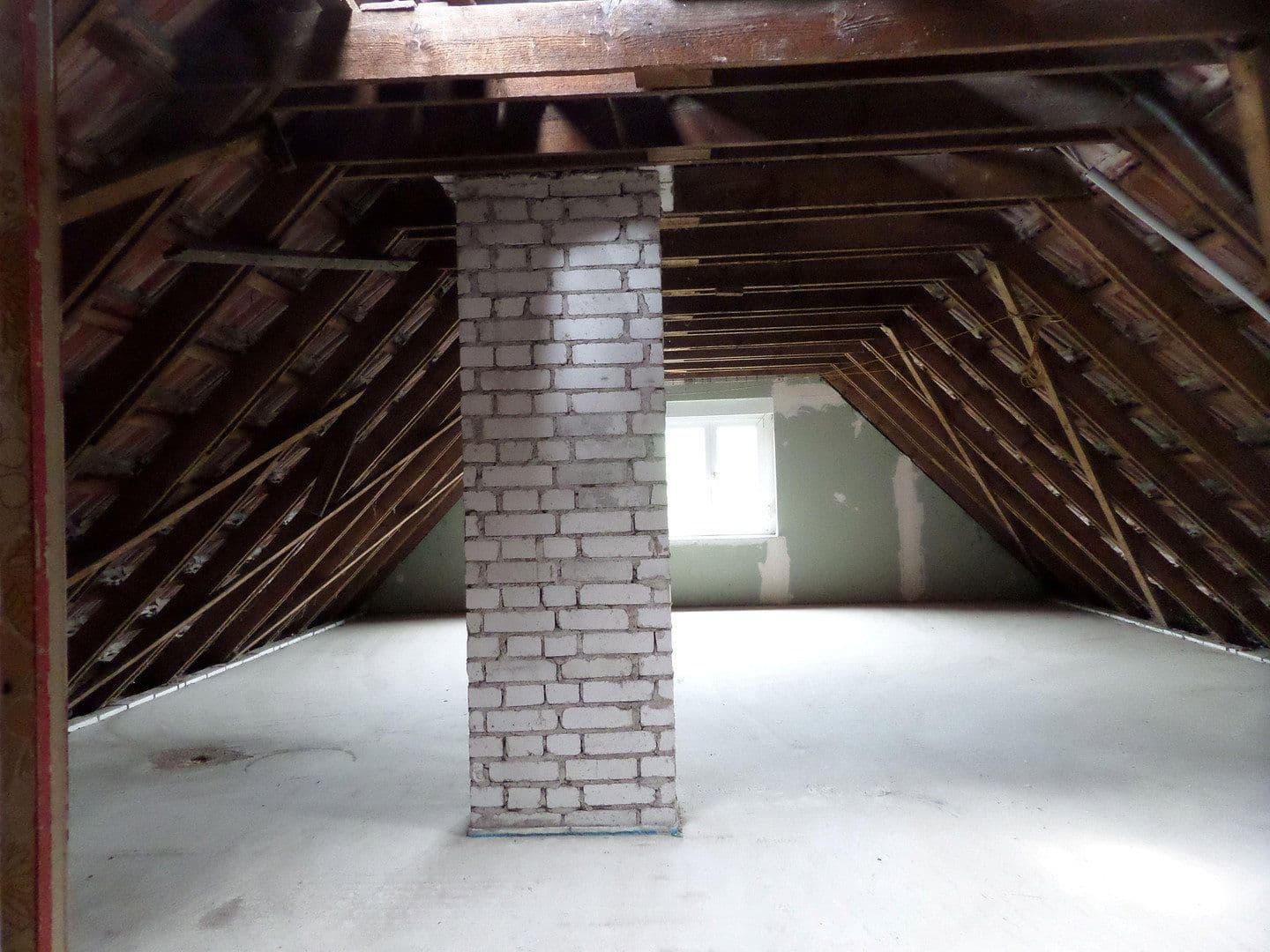 Predaj domu 130 m², pozemek 2.496 m², Tettau, Brandenbursko Predaj domu 130 m², pozemek 2.496 m², Tettau, Brandenbursko