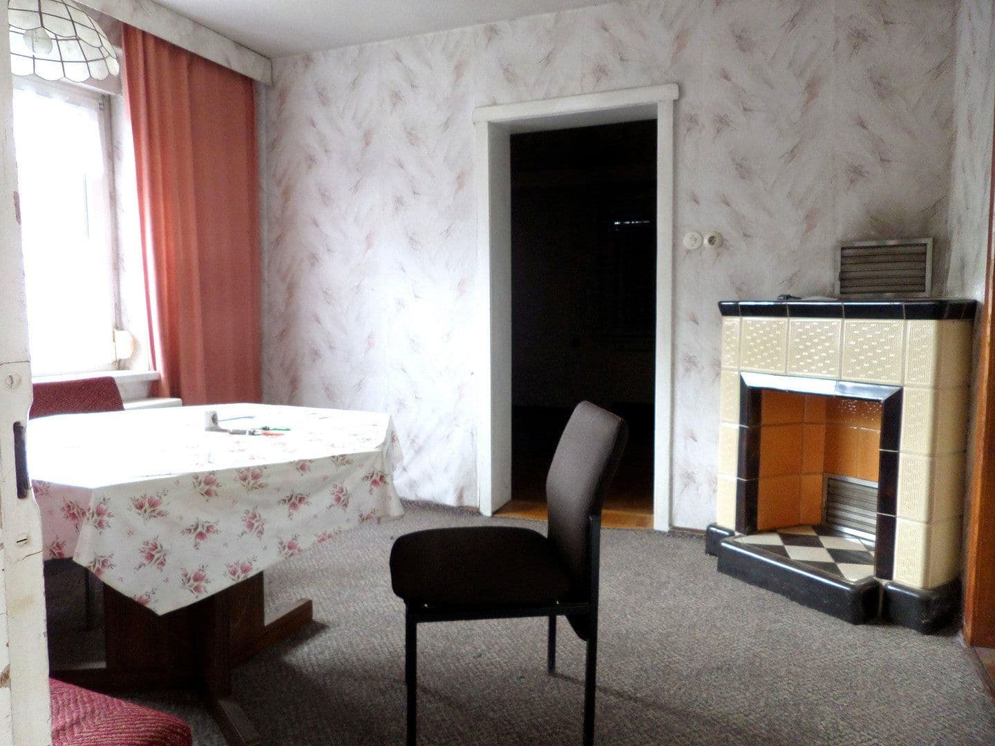 Predaj domu 130 m², pozemek 2.496 m², Tettau, Brandenbursko Predaj domu 130 m², pozemek 2.496 m², Tettau, Brandenbursko