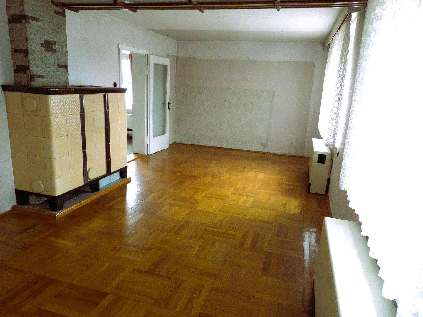 Predaj domu 130 m², pozemek 2.496 m², Tettau, Brandenbursko Predaj domu 130 m², pozemek 2.496 m², Tettau, Brandenbursko