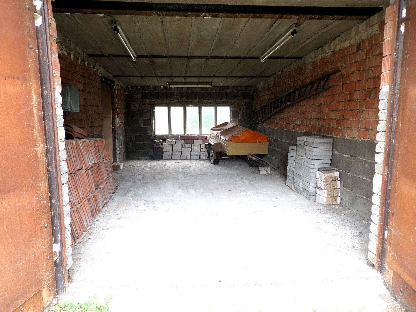 Predaj domu 130 m², pozemek 2.496 m², Tettau, Brandenbursko Predaj domu 130 m², pozemek 2.496 m², Tettau, Brandenbursko