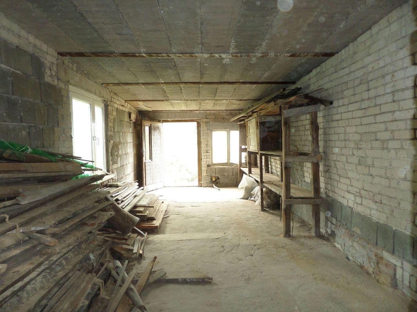 Predaj domu 130 m², pozemek 2.496 m², Tettau, Brandenbursko Predaj domu 130 m², pozemek 2.496 m², Tettau, Brandenbursko