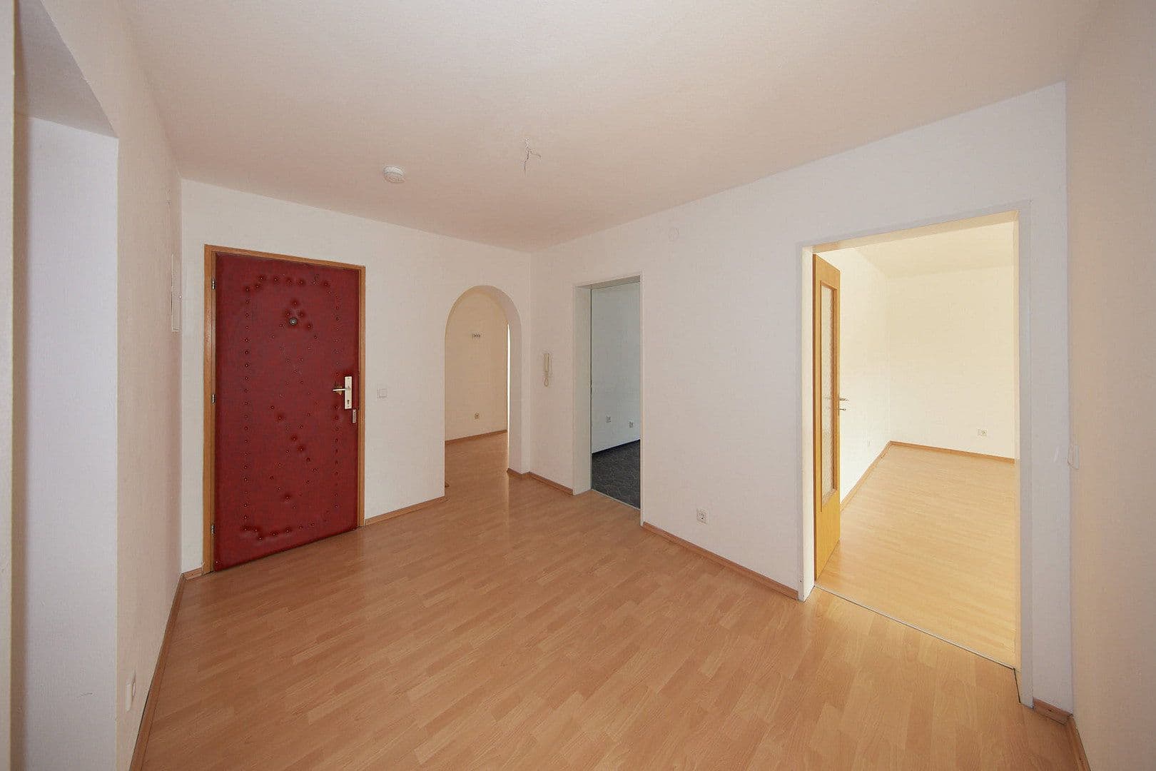 Prenájom bytu 3-izbový 97 m², Nürnberg, Bavorsko Prenájom bytu 3-izbový 97 m², Nürnberg, Bavorsko