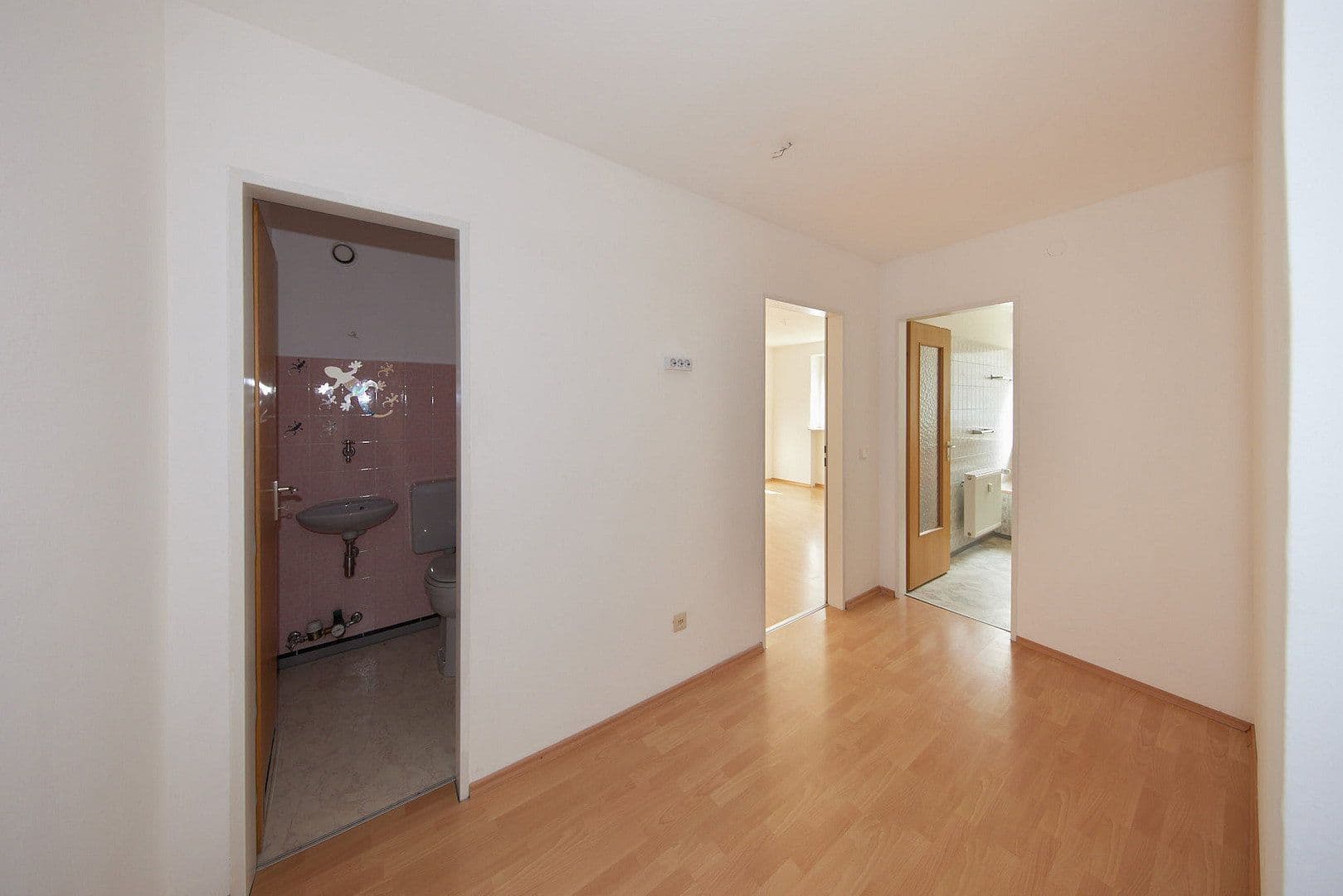Prenájom bytu 3-izbový 97 m², Nürnberg, Bavorsko Prenájom bytu 3-izbový 97 m², Nürnberg, Bavorsko
