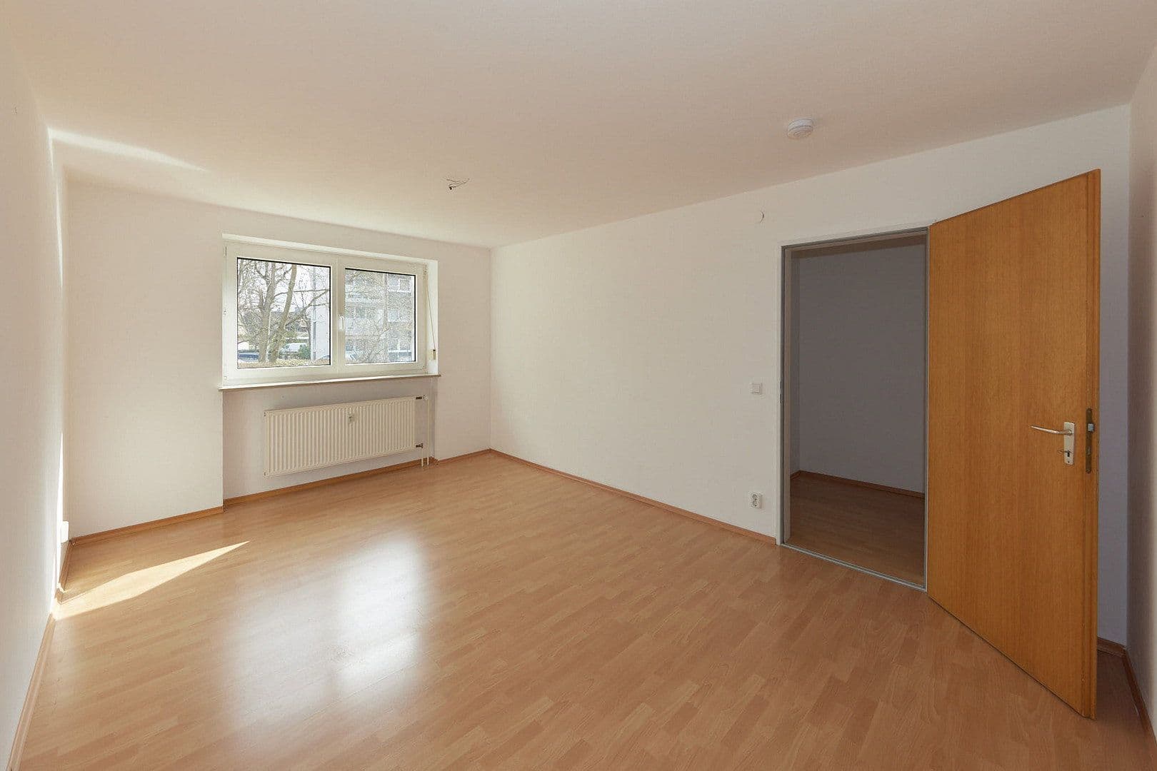Prenájom bytu 3-izbový 97 m², Nürnberg, Bavorsko Prenájom bytu 3-izbový 97 m², Nürnberg, Bavorsko