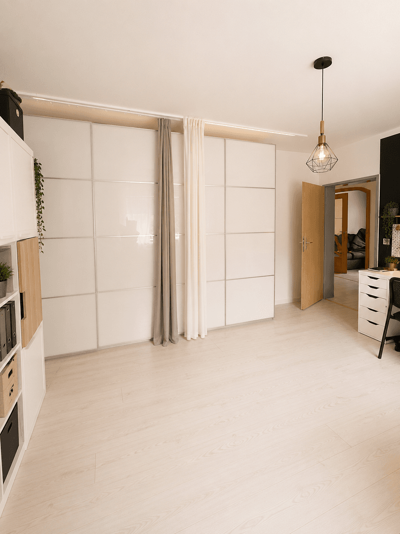 Predaj domu 146 m², pozemek 620 m², Oberwalchner Weg 6, Traunreut, Bavorsko Predaj domu 146 m², pozemek 620 m², Oberwalchner Weg 6, Traunreut, Bavorsko
