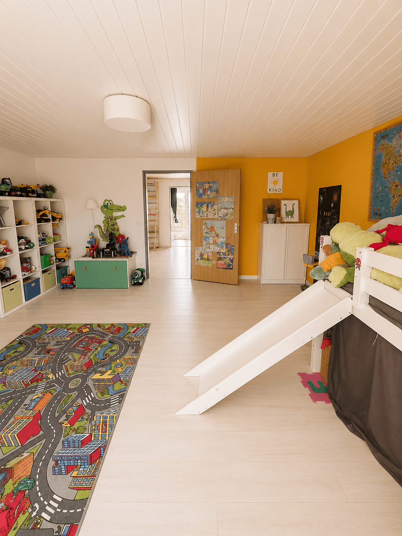 Predaj domu 146 m², pozemek 620 m², Oberwalchner Weg 6, Traunreut, Bavorsko Predaj domu 146 m², pozemek 620 m², Oberwalchner Weg 6, Traunreut, Bavorsko