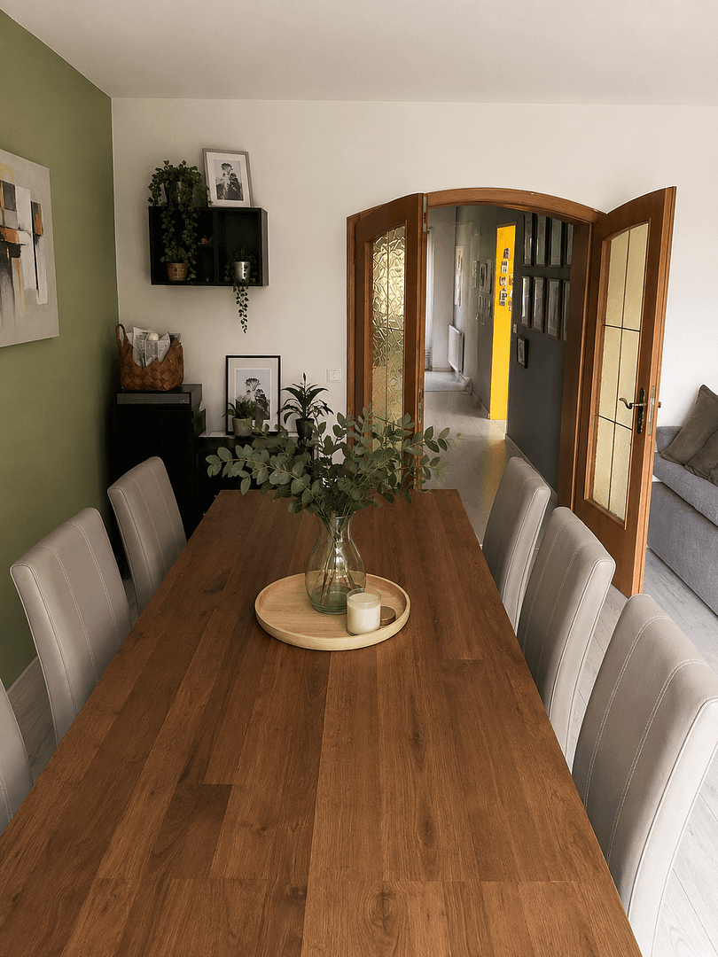 Predaj domu 146 m², pozemek 620 m², Oberwalchner Weg 6, Traunreut, Bavorsko Predaj domu 146 m², pozemek 620 m², Oberwalchner Weg 6, Traunreut, Bavorsko
