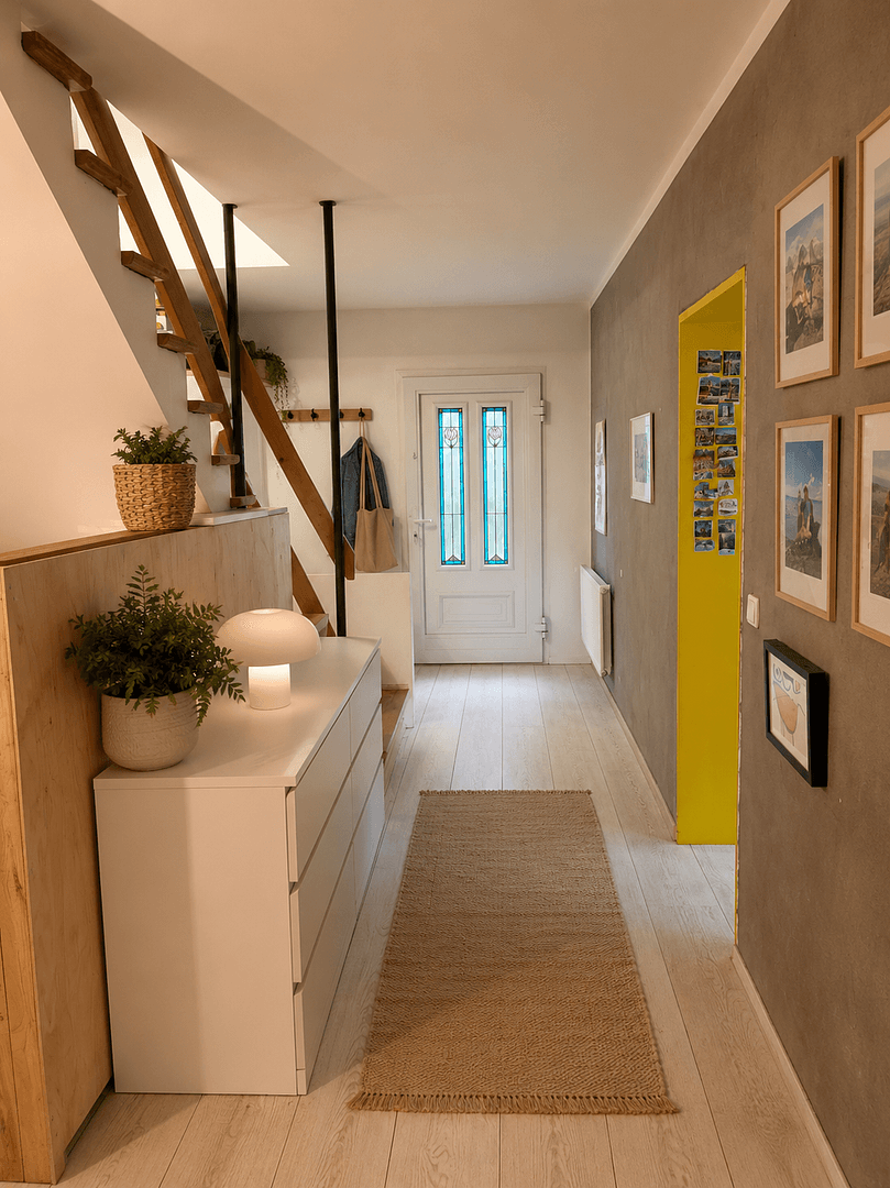 Predaj domu 146 m², pozemek 620 m², Oberwalchner Weg 6, Traunreut, Bavorsko Predaj domu 146 m², pozemek 620 m², Oberwalchner Weg 6, Traunreut, Bavorsko