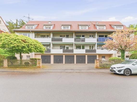 Prenájom bytu 3-izbový 77 m², Obertürkheim, Bádensko-Wurttembersko Prenájom bytu 3-izbový 77 m², Obertürkheim, Bádensko-Wurttembersko
