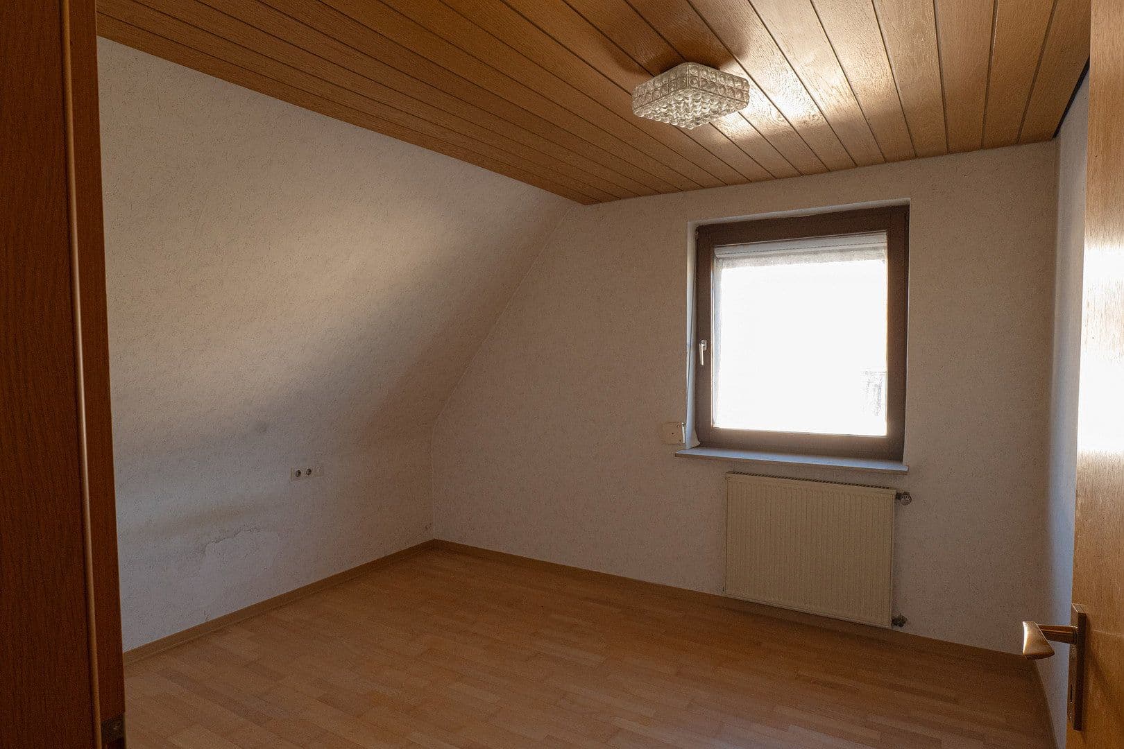 Predaj domu 104 m², pozemek 548 m², Sindelfingen, Bádensko-Wurttembersko Predaj domu 104 m², pozemek 548 m², Sindelfingen, Bádensko-Wurttembersko