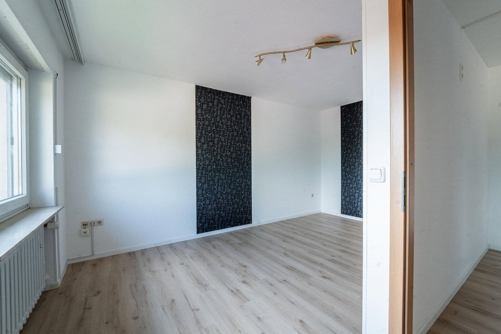 Prenájom bytu 4-izbový 92 m², Obertor 12, Niederwerrn, Bavorsko Prenájom bytu 4-izbový 92 m², Obertor 12, Niederwerrn, Bavorsko