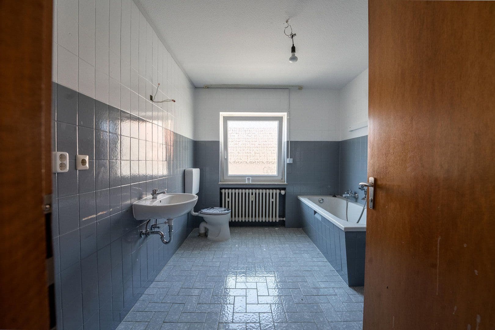 Prenájom bytu 4-izbový 92 m², Obertor 12, Niederwerrn, Bavorsko Prenájom bytu 4-izbový 92 m², Obertor 12, Niederwerrn, Bavorsko
