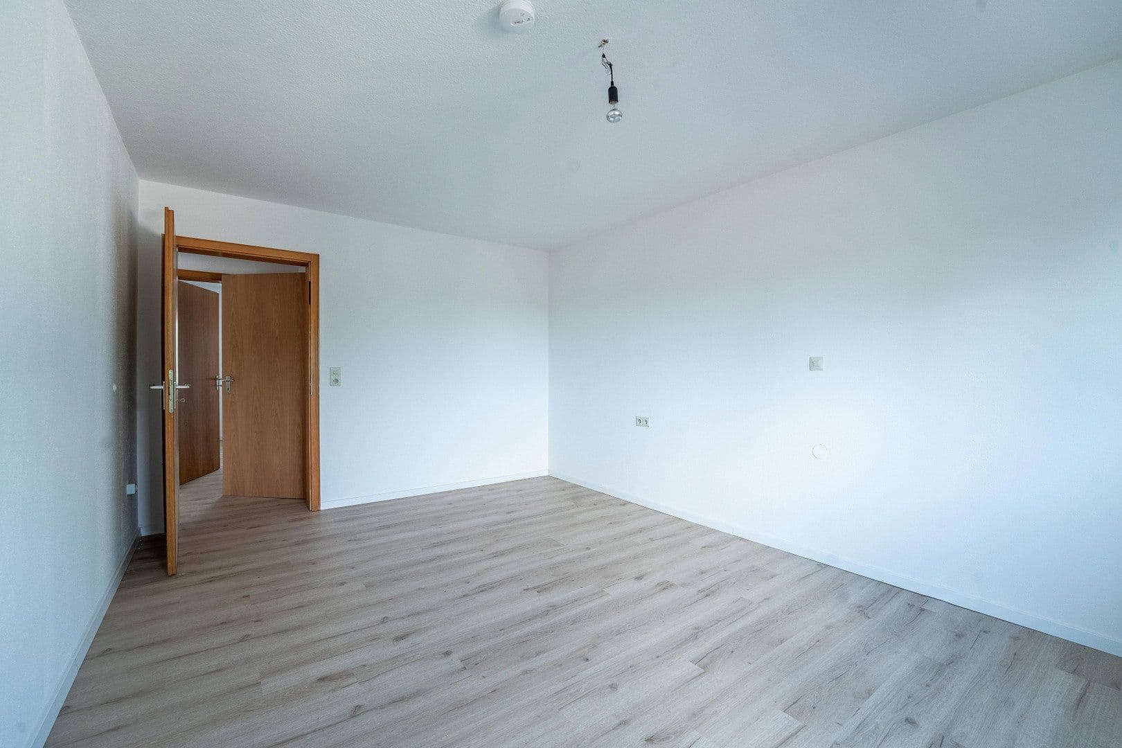 Prenájom bytu 4-izbový 92 m², Obertor 12, Niederwerrn, Bavorsko Prenájom bytu 4-izbový 92 m², Obertor 12, Niederwerrn, Bavorsko