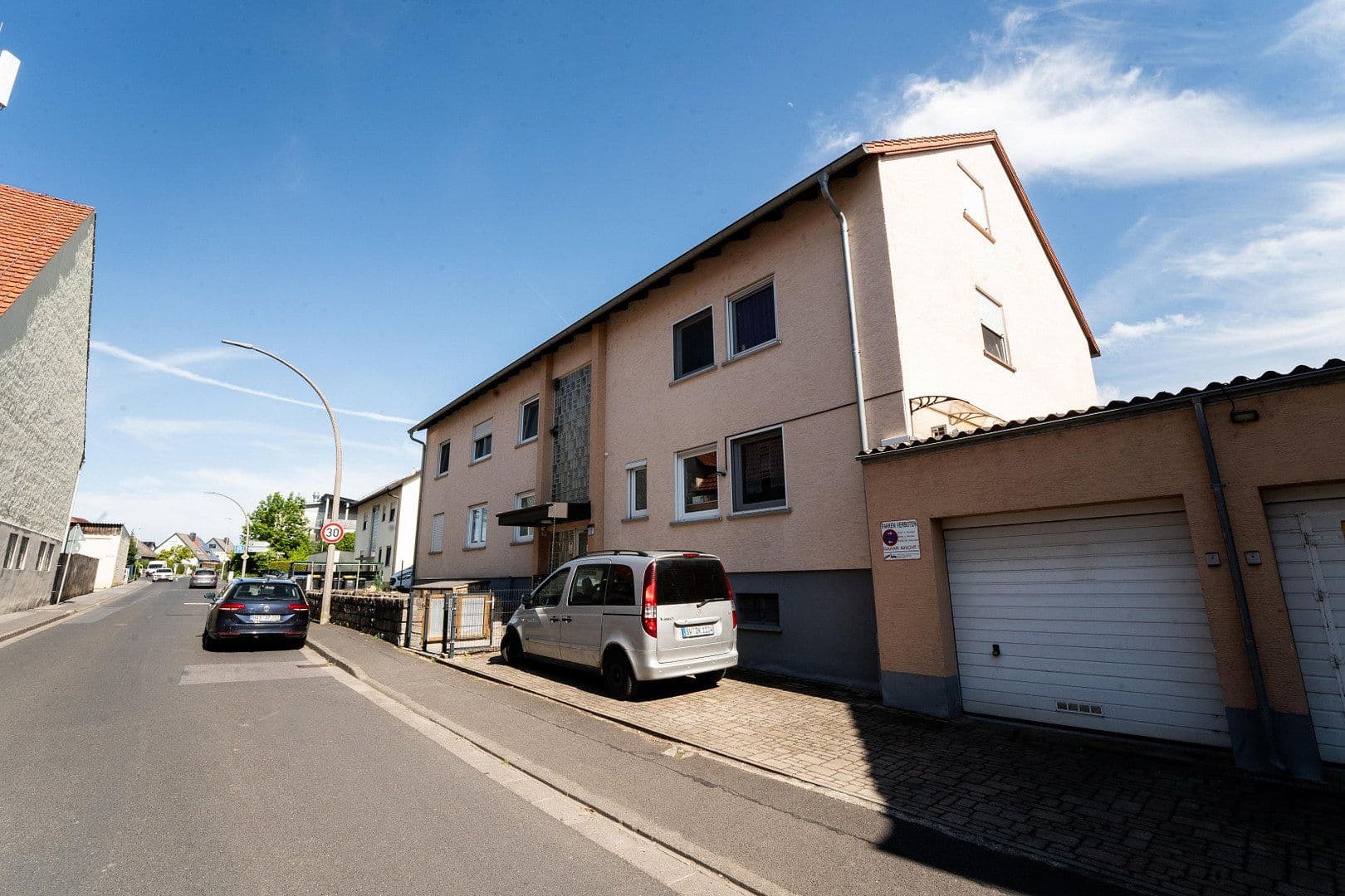 Prenájom bytu 4-izbový 92 m², Obertor 12, Niederwerrn, Bavorsko Prenájom bytu 4-izbový 92 m², Obertor 12, Niederwerrn, Bavorsko