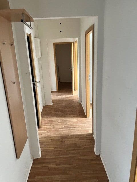 Prenájom bytu 4-izbový 72 m², Rostock, Meklenbursko-Predpomoransko Prenájom bytu 4-izbový 72 m², Rostock, Meklenbursko-Predpomoransko